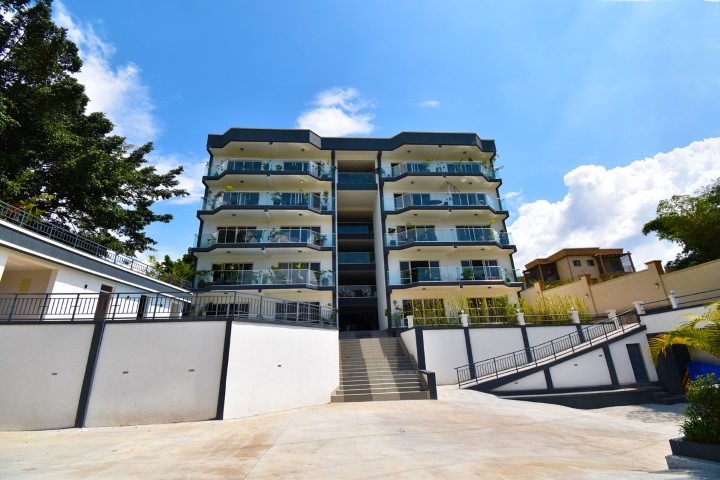 Canaan Golf Apartments